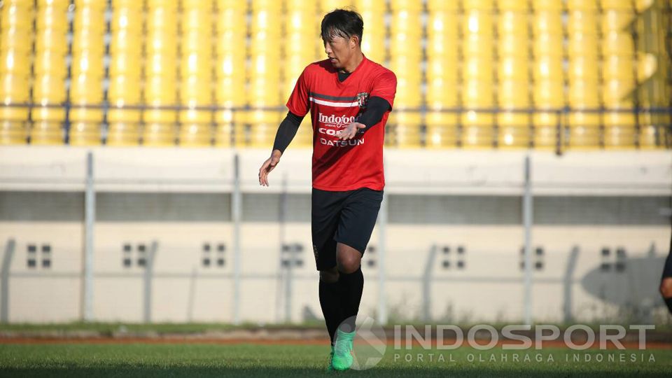 Pemain asal Korea Selatan, Ahn Byung Keon turut merasa bahagia saat mengetahui bahwa Bali United dipastikan menjadi juara Liga 1 2019. Copyright: © Ian Setiawan/INDOSPORT